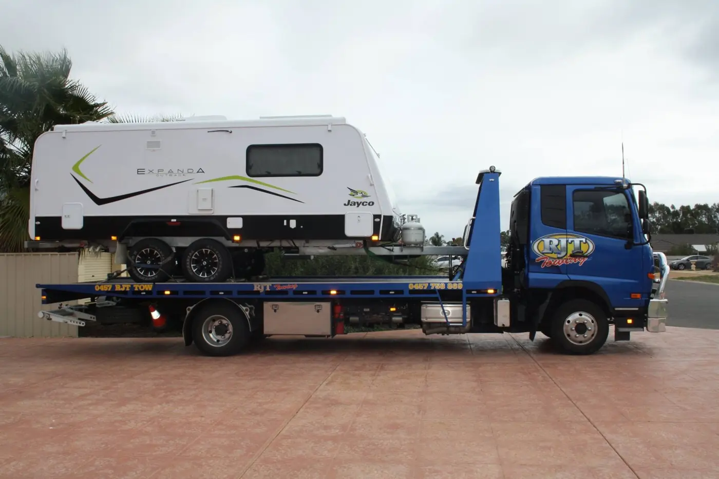 RJT Towing boats, caravans & trailers 6