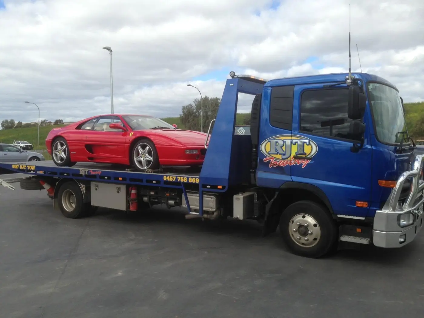 RJT Towing serving Adelaide CBD